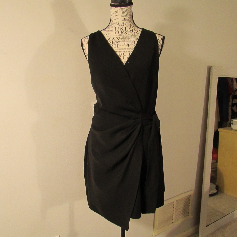 Zara Black Wrap Mini Dress - Picture 4 of 9